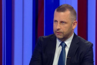 Јевтић: Аутобуси из Штрпца заустављени два пута, полицијско саопштење шлаг на торту