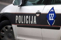 Povrijeđeni pješak zadržan na liječenju u UKC Tuzla