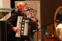 Preminuo Cobi