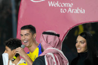 Ronaldo u vili od 14 miliona dolara, bez obaveze poštovanja šerijatskog zakona