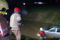 U slijetanju „pola" u rijeku lakše povrijeđen Prijedorčanin VIDEO