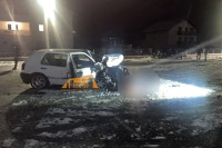 Jedna osoba poginula, pet povrijeđeno u sudaru „golfa“ i BMW-a