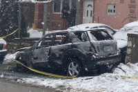 Otkriveno ko je zapalio automobil odbornika, policija traga za tri državljanina Srbije