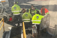 Avion fudbalera švedskog kluba prisilno sletio, problem nastao zbog 30 lopti