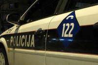 U Gračanici pucano iz automobila u pokretu
