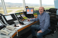 Dejan Balaban, kontrolor letenja na aerodromu u Mahovljanima: Sve probleme ostavljamo kod kuće