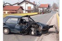 “Golfom” udario u ogradu mosta u banjalučkom naselju Vrbanja
