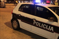 U sudaru kamiona i dva automobila poginuo muškarac