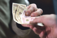 Lažni policajac na prevaru posudio novac pa nije vratio