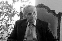 Preminuo istaknuti književnik Mićo Cvijetić