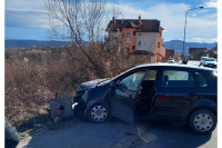 U sudaru "pola" i "volva" dvoje povrijeđenih