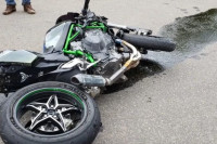 Maloljetnik pao sa motocikla i teško povrijedio kičmu
