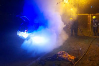 Gorio automobil u Banjaluci, intervenisali vatrogasci
