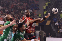 Prekinut derbi Vardar-Pelister zbog nasilja navijača