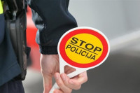 Oduzet "opel zafira" od višestrukog prekršioca iz Tešnja