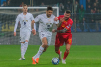 Srbija slavila u Podgorici uz igru za zaborav