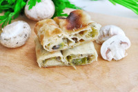 Posni petak: Recept za pitu sa pečurkama i prazilukom