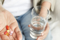 Da li antibiotici uzrokuju debljanje i kako ih pravilno uzimati?