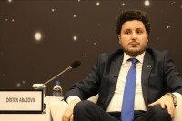 Ne da niko kćerku: Odgovor Dritana Abazovića na pitanje kada će se ženiti postao hit VIDEO