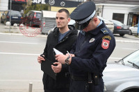 Станивуковић довео раднике Градске управе на доручак на паркинг