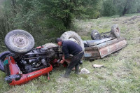 Kod Prijedora poginuo vozač traktora