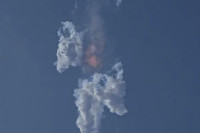 Eksplodirala raketa Starship prilikom leta, oglasio se Ilon Mask