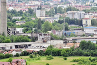 Policija o povređivanju jedne osobe  u krugu Incela: Metalna ploča pala na radnika