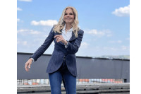Mirjana Bobić Mojsilović za “Glas”: Zabavljeni svojom slikom u telefonu zaboravili smo da živimo