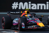 Perezu pol pozicija na trci Formule 1 u Majamiju, udes Leklera poremetio sve