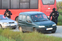 Полиција претражује Прибој: Полицајац Игор у бјекству 24 сата, осумњичен да је Ервина убио боксером