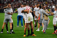 Fudbaleri Sevilje sedmi put osvojili Ligu Evrope, Murinjo izgubio prvo finale