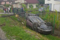 U saobraćajnoj nesreći kod Bijeljine povrijeđen vozač
