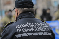 Osmoro uhapšenih na graničnim prelazima