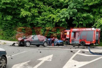 Stravična nesreća kod Novog Travnika: Jedna osoba poginula, petoro povrijeđeno