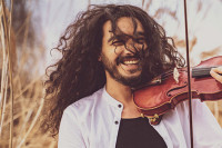 Nemanja Radulović potpisuje album "Roots" na turneji u Beogradu i širom Srbije