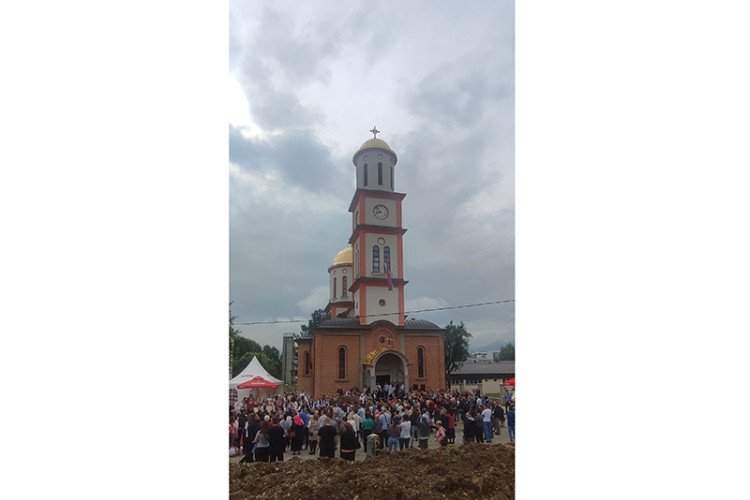 Храм