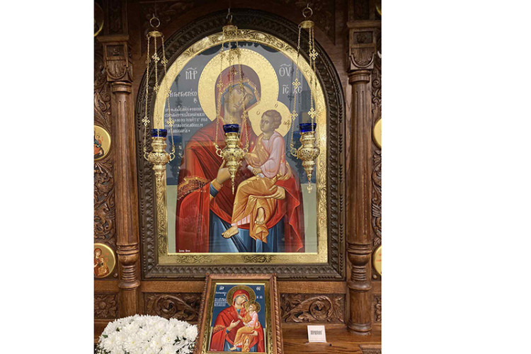 Храм