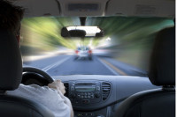 Drogiran vozio automobil sa tuđim tablicama, za kazne već duguje 13.171 KM