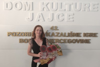 Trijumf predstave "Gospođica" u Jajcu