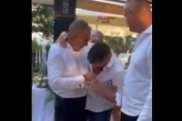 Zbog kumovog pijanstva zatraženo odlaganje vjenčanja VIDEO