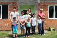Humanitarna šetnja za dovršetak kuće devetočlane porodice Mijić