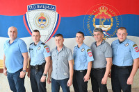 Очеви и синови раме уз раме у патроли