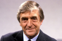 Preminuo voditelj Majkl Parkinson