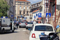 Navijači Željezničara izazvali nerede u Mostaru: Hitna odvozi povrijeđene, policija na ulicama VIDEO