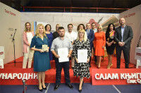 Nagrade "Zlatna sova" i "Sovica" uručene na "Glasovom" Sajmu knjige u Banjaluci FOTO