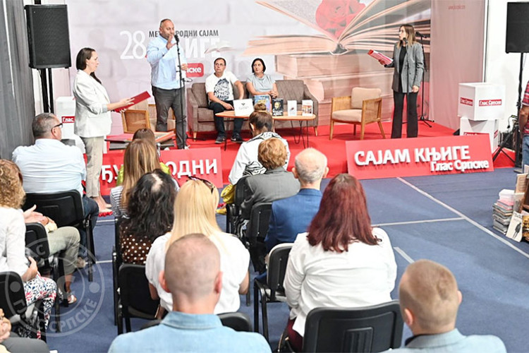 Dodijeljene nagrade "Glasovog" sajma knjige: "Moštanica" za " Moje knjige"