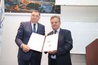 Dodiku uručeno najviše priznanje Udruženja pravnika