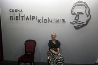 Premijerno izvedena monodrama „Ko kamen“: Nakon svega što preživi čovjek mora da krene dalje