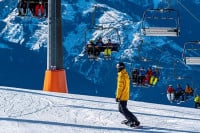 Otvorio bolovanje na skijanju, poslodavac poslao detektiva da ga prati