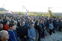 "Граница постоји" на Црвеном Брду: Одавде не идемо